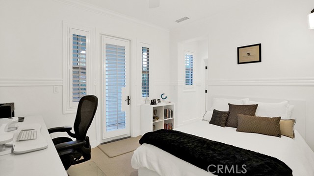 33 Via Armilla, San Clemente CA: https://media.crmls.org/medias/3cfd380f-a751-48e7-a047-62ddeccd0f5f.jpg