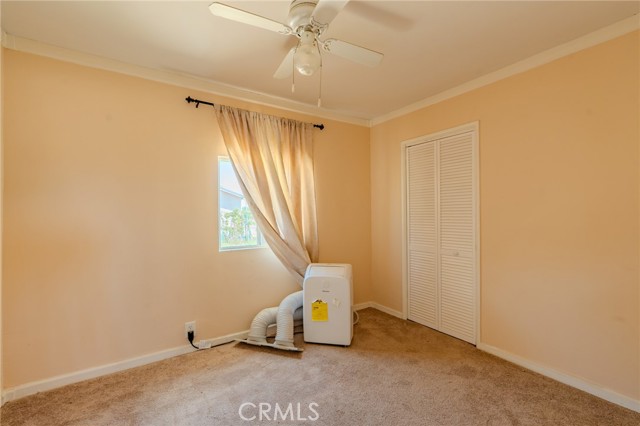 9668 W Rosamond Boulevard, Rosamond CA: https://media.crmls.org/medias/3cfd39dc-313a-41d3-beee-a4738e6582e1.jpg