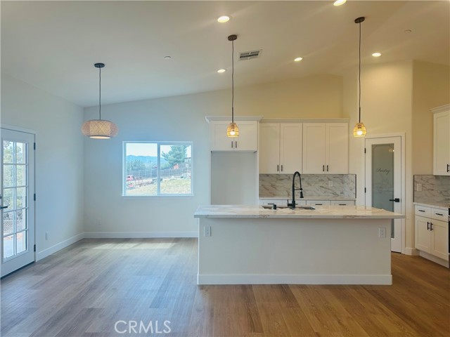 7133 Dalscote Street, Hesperia CA: https://media.crmls.org/medias/3cfdb749-432a-4f12-86bd-10deca6286b7.jpg