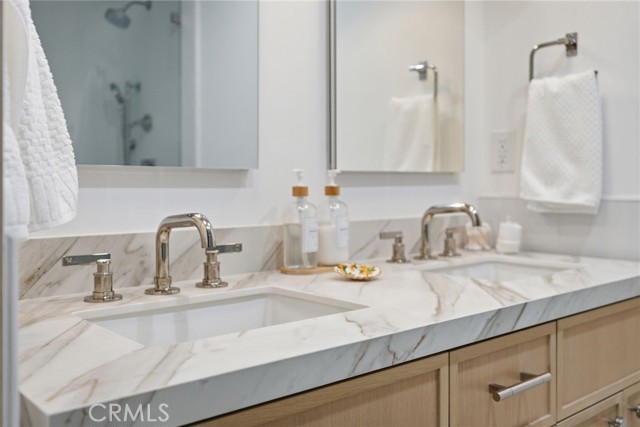 En-Suite Bathroom #2