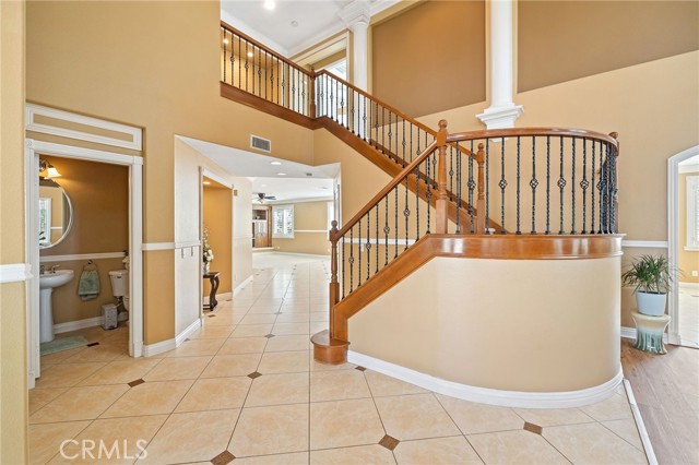 2394 Old Heritage Road, Riverside CA: https://media.crmls.org/medias/3cfe71b2-dacc-47c7-b8ae-c6e5dfafe6b3.jpg