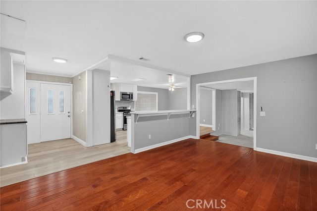 Detail Gallery Image 14 of 56 For 4060 Alto, Oceanside,  CA 92056 - 4 Beds | 2 Baths