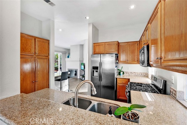 Detail Gallery Image 12 of 75 For 23 Paseo Acebo, Rancho Santa Margarita,  CA 92688 - 4 Beds | 2/1 Baths