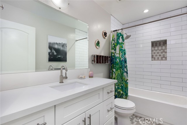Detail Gallery Image 25 of 39 For 8429 Sale Ave, West Hills,  CA 91304 - 4 Beds | 2/1 Baths