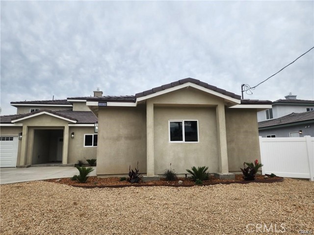 Detail Gallery Image 2 of 19 For 16039 Ceres Ave, Fontana,  CA 92335 - 4 Beds | 4/1 Baths