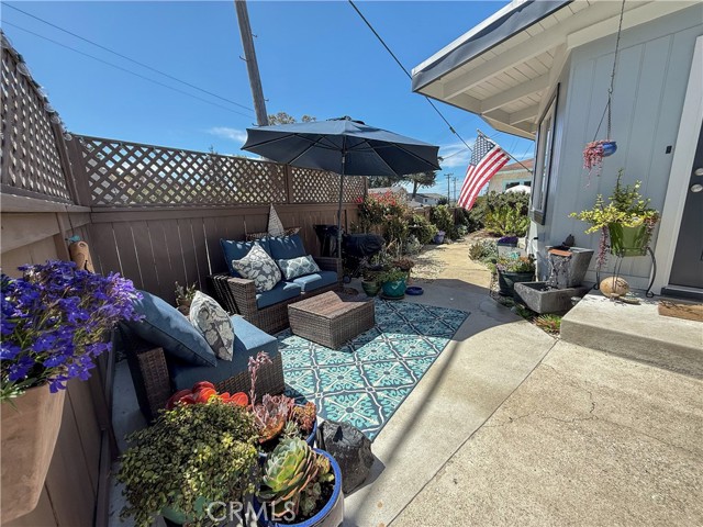 Detail Gallery Image 3 of 22 For 265 Old Creek Rd, Cayucos,  CA 93430 - 2 Beds | 1 Baths