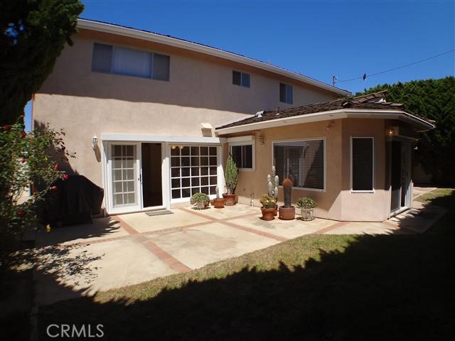 Image 2 for 9432 Rambler Dr, Huntington Beach, CA 92646