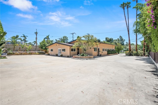 5905 Old Wheeler Road, La Verne CA: https://media.crmls.org/medias/3d02681e-b124-44a6-9a5e-529409bb24be.jpg