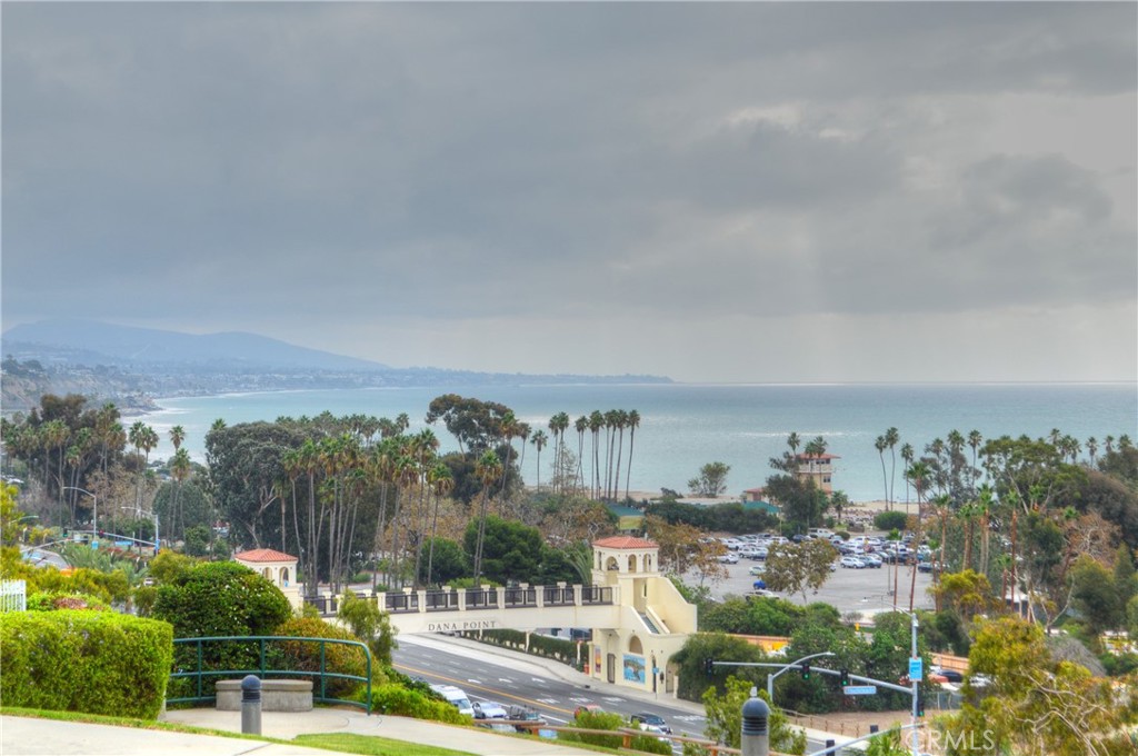 https://media.crmls.org/medias/3d034e89-343b-480c-be63-87f6533c4820.jpg?preset=X-Large