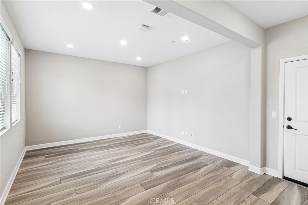 11011 Logan Way - photo 7