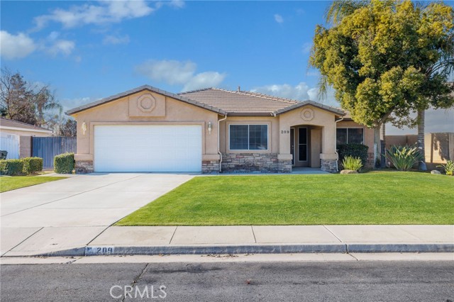 Detail Gallery Image 1 of 1 For 209 via Esperanza, Bakersfield,  CA 93314 - 3 Beds | 2 Baths