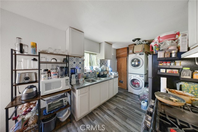 Detail Gallery Image 23 of 32 For 3218 Euclid, Lynwood,  CA 90262 - – Beds | – Baths