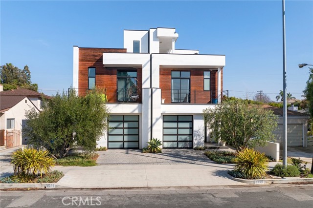 3660 Beethoven Street, Los Angeles CA: https://media.crmls.org/medias/3d04710d-8b2d-4344-9134-3581cbe03c6d.jpg
