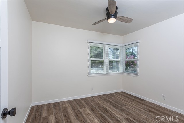 2219 W Clark Avenue, Burbank CA: https://media.crmls.org/medias/3d0560ea-cfc6-4910-85f2-d5b44109482d.jpg