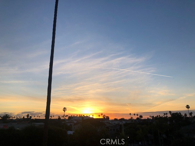 509 Francisca Avenue, Redondo Beach, California 90277, 2 Bedrooms Bedrooms, ,1 BathroomBathrooms,Residential,Sold,Francisca,PV22057057