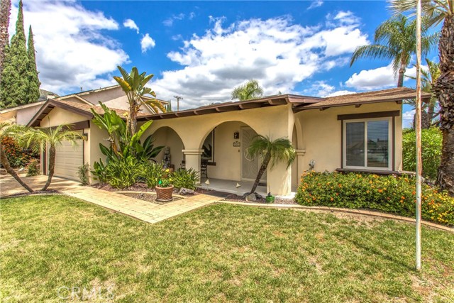 Detail Gallery Image 4 of 29 For 2605 La Praix St, Highland,  CA 92346 - 4 Beds | 2 Baths