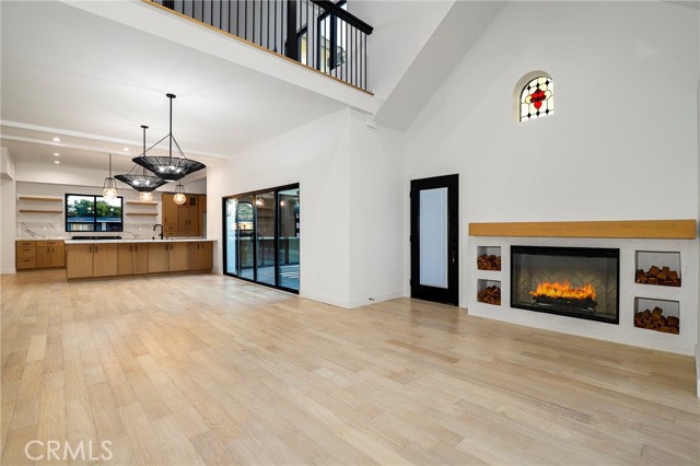 Detail Gallery Image 20 of 59 For 5633 E Deborah St, Long Beach,  CA 90815 - 5 Beds | 4 Baths