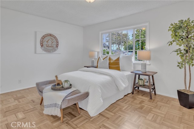 Detail Gallery Image 9 of 25 For 2002 Pattiz Ave, Long Beach,  CA 90815 - 4 Beds | 2 Baths