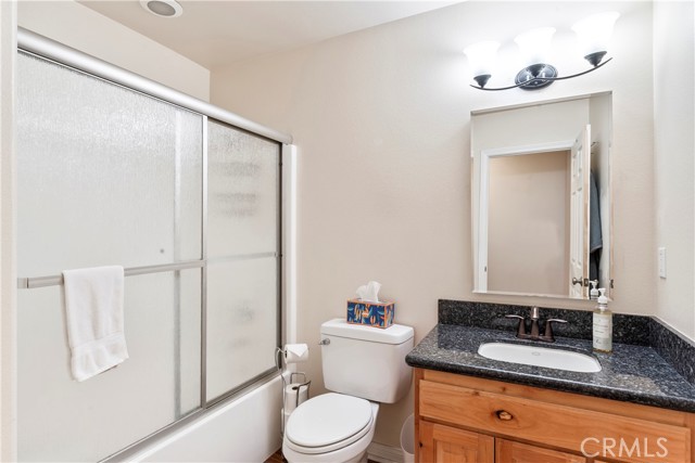 Detail Gallery Image 18 of 35 For 2313 Spring Oak, Running Springs,  CA 92382 - 3 Beds | 2/1 Baths