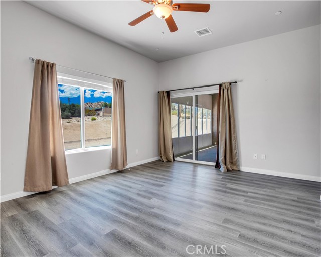 Detail Gallery Image 13 of 43 For 6496 Red Bluff Ave, Yucca Valley,  CA 92284 - 3 Beds | 2/1 Baths