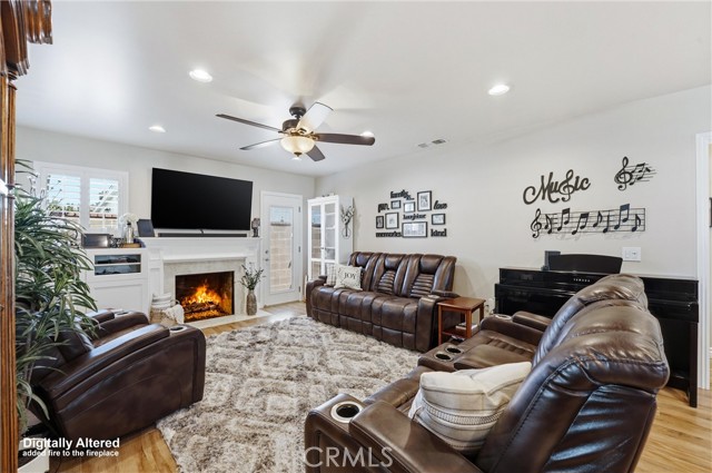 Detail Gallery Image 9 of 61 For 633 Laurel Ave, Brea,  CA 92821 - 3 Beds | 2/1 Baths