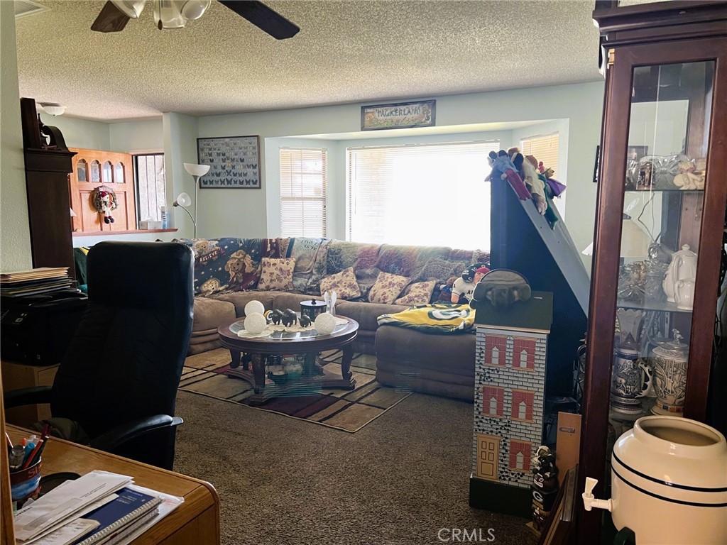 https://media.crmls.org/medias/3d0a76cd-b878-48cb-a22b-0f1f536bc7f8.jpg?preset=X-Large