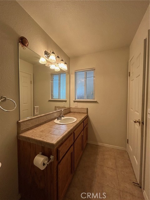 Detail Gallery Image 46 of 54 For 18149 Varden Dr, Madera,  CA 93638 - 3 Beds | 2 Baths