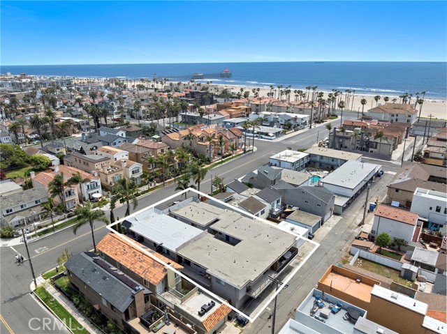 221 10th Street, Huntington Beach CA: https://media.crmls.org/medias/3d0af430-9f0a-4cee-b607-9b47e4ab966e.jpg