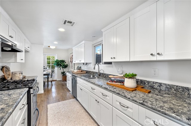 2701 Valley Drive, Manhattan Beach, California 90266, 4 Bedrooms Bedrooms, ,2 BathroomsBathrooms,Residential,Sold,Valley,SB23158108