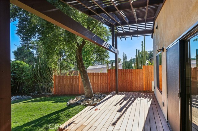 6950 Beckett Street, Tujunga CA: https://media.crmls.org/medias/3d0cbf39-1e8b-4598-b956-40cee17a7f34.jpg