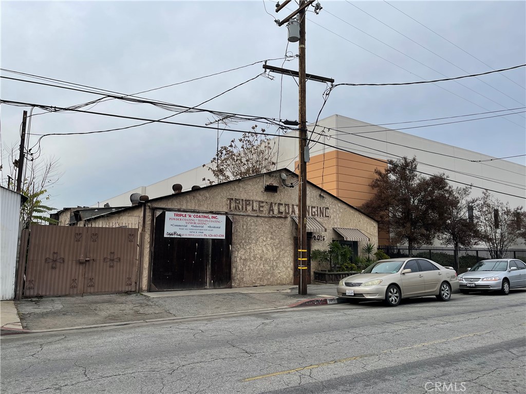 2015 Chico Avenue