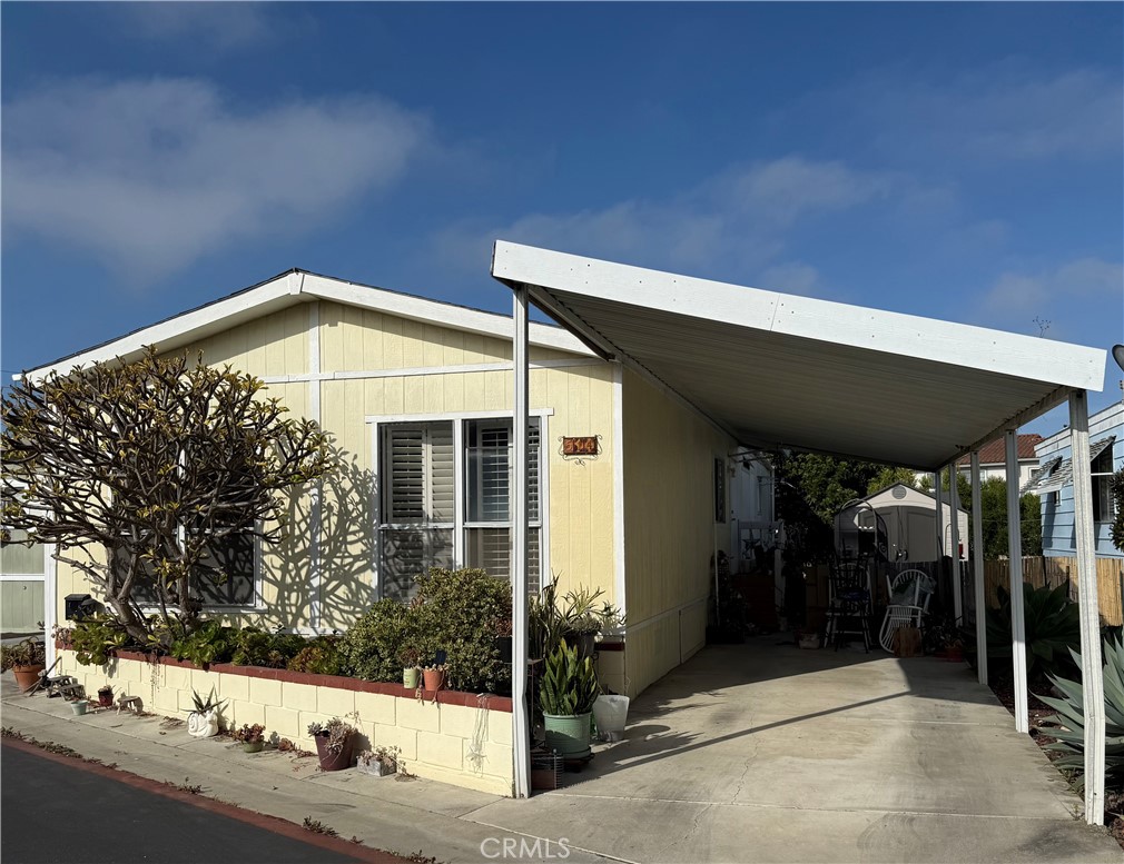 MLS #OC25116357 img 2