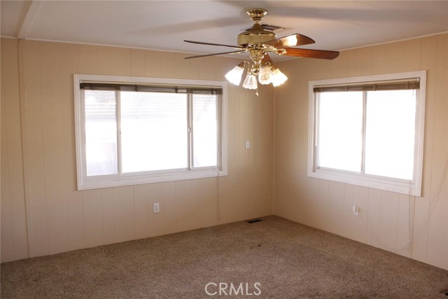 Detail Gallery Image 21 of 42 For 157 Sir Damas Dr, Riverside,  CA 92507 - 2 Beds | 2 Baths