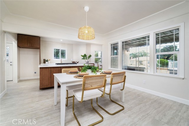 501 E 5th Street, Ontario CA: https://media.crmls.org/medias/3d0ed624-5940-4f6e-9f50-623c393fa271.jpg
