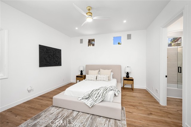 14257 Chandler Boulevard photo 45
