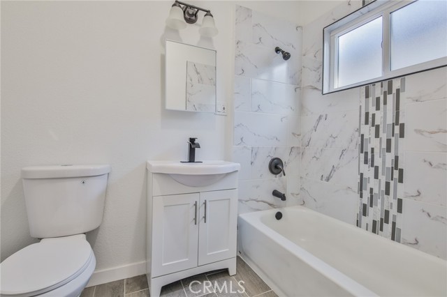 Detail Gallery Image 18 of 28 For 1962 E 114th St, Los Angeles,  CA 90059 - 2 Beds | 2 Baths