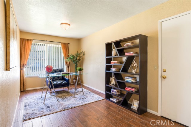 Office/Den/Bonus Room/Playroom/Extra Bedroom(has closest, and leads to garage)