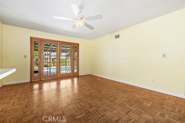 Detail Gallery Image 9 of 28 For 20159 Londelius St, Winnetka,  CA 91306 - 4 Beds | 2 Baths