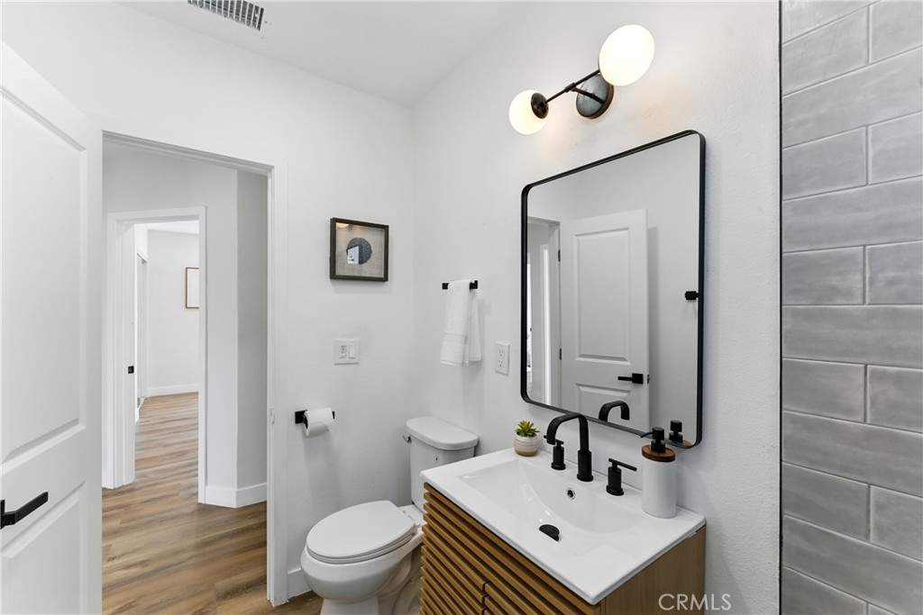 3D10F02F A089 43D2 Be5E F8026A808501 8118 San Miguel Avenue, South Gate, Ca 90280 &Lt;Span Style='BackgroundColor:transparent;Padding:0Px;'&Gt; &Lt;Small&Gt; &Lt;I&Gt; &Lt;/I&Gt; &Lt;/Small&Gt;&Lt;/Span&Gt;