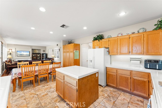 Detail Gallery Image 14 of 37 For 8705 E Running Springs, Anaheim,  CA 92808 - 4 Beds | 3 Baths