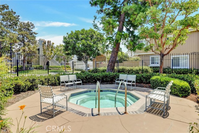 Detail Gallery Image 32 of 39 For 54 Monroe #73,  Irvine,  CA 92620 - 2 Beds | 2 Baths