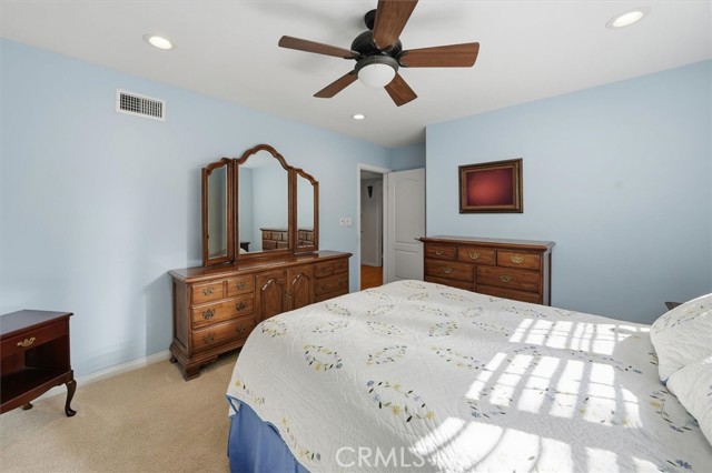Detail Gallery Image 23 of 45 For 25085 Highspring, Newhall,  CA 91321 - 4 Beds | 2 Baths