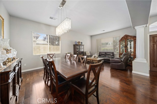 9403 Big Bear Lake Court, Bakersfield CA: https://media.crmls.org/medias/3d1296d2-26d2-45c0-a8df-8705b42e8939.jpg