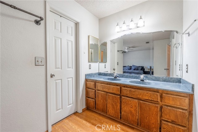 949 Dolly Drive, Lake Elsinore CA: https://media.crmls.org/medias/3d12e01a-0e0f-44f4-b378-0d1c40862c13.jpg