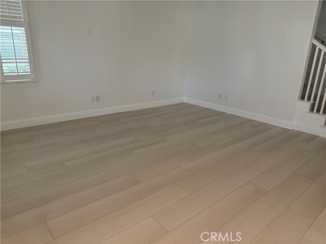 Detail Gallery Image 4 of 14 For 168 Rose Arch, Irvine,  CA 92620 - 3 Beds | 2/1 Baths