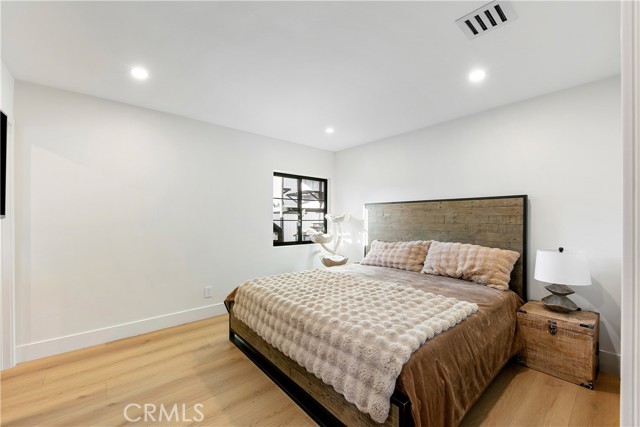 Detail Gallery Image 47 of 75 For 22269 Avenue San Luis, Woodland Hills,  CA 91364 - 5 Beds | 5/1 Baths