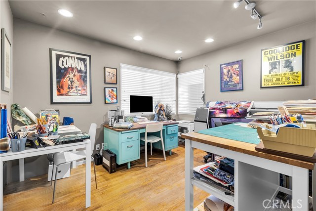 Detail Gallery Image 22 of 31 For 5425 Halbrent, Sherman Oaks,  CA 91411 - 3 Beds | 2 Baths