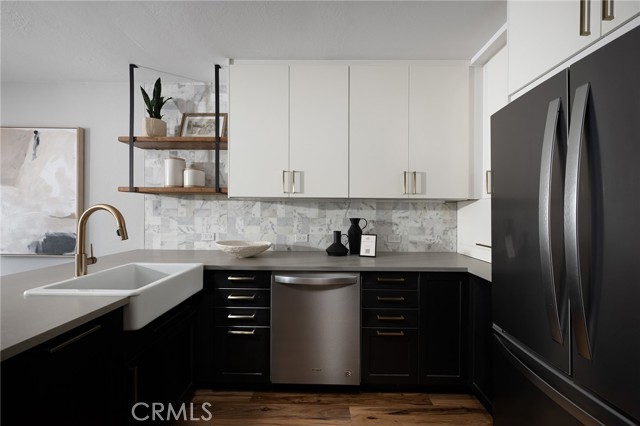 Detail Gallery Image 5 of 21 For 390 Deerfield, Irvine,  CA 92606 - 2 Beds | 1/1 Baths