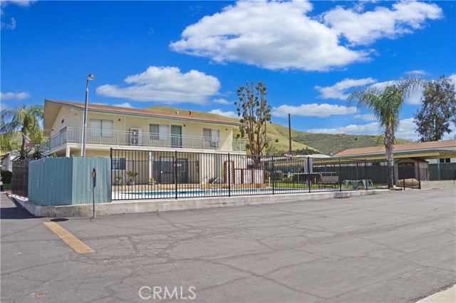 Detail Gallery Image 2 of 74 For 1255 Amethyst Ave #24,  Mentone,  CA 92359 - 2 Beds | 2 Baths