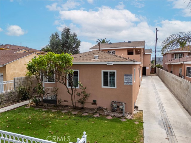 5166 McCallum Avenue, South Gate CA: https://media.crmls.org/medias/3d14fbf8-d2d6-47f0-820d-cb113f8b47ac.jpg